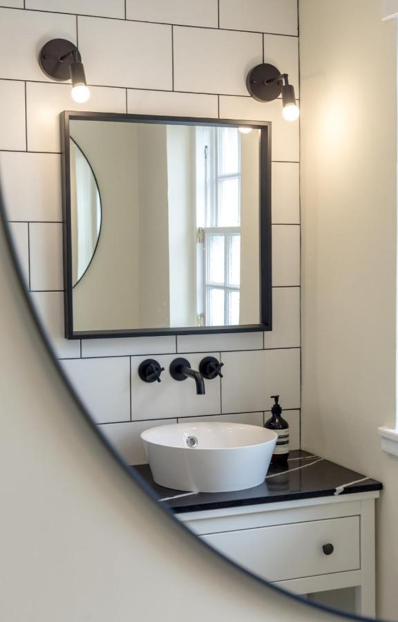 Ferienwohnung Guestready - Elegant 2Br Period Flat In Oldtown Edinburgh Exterior foto