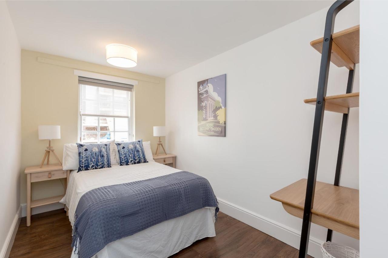 Ferienwohnung Guestready - Elegant 2Br Period Flat In Oldtown Edinburgh Exterior foto