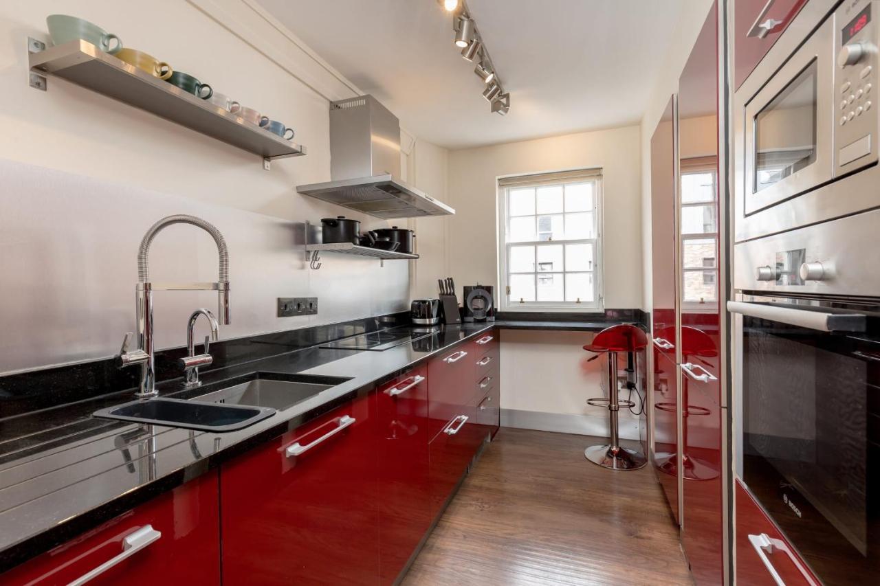 Ferienwohnung Guestready - Elegant 2Br Period Flat In Oldtown Edinburgh Exterior foto