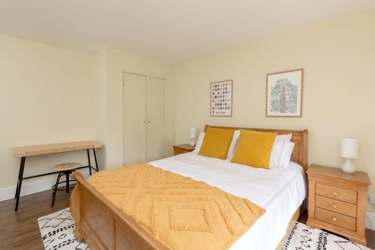 Ferienwohnung Guestready - Elegant 2Br Period Flat In Oldtown Edinburgh Exterior foto