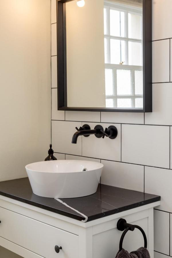 Ferienwohnung Guestready - Elegant 2Br Period Flat In Oldtown Edinburgh Exterior foto